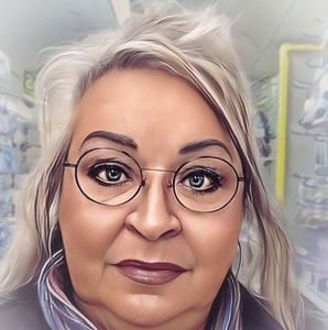 Meet your Posher, Denise